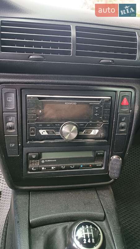 Универсал Volkswagen Passat 2003 в Южном