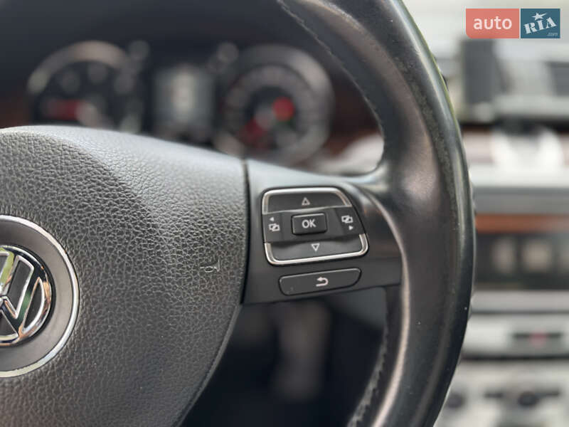 Седан Volkswagen Passat 2013 в Киеве фото 16 Седан Volkswagen Passat 2013 в Киеве