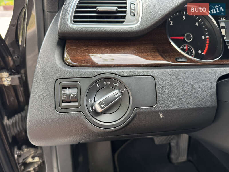Седан Volkswagen Passat 2013 в Киеве фото 18 Седан Volkswagen Passat 2013 в Киеве