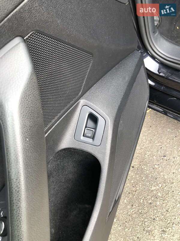 Универсал Volkswagen Passat 2014 в Долине фото 16 Универсал Volkswagen Passat 2014 в Долине