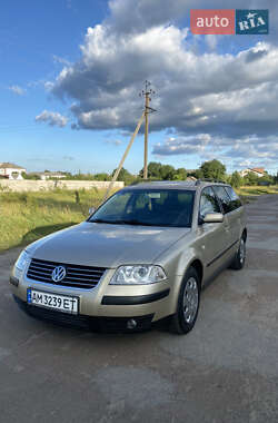 Універсал Volkswagen Passat 2001 в Коростишеві