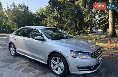 Седан Volkswagen Passat 2013 в Киеве