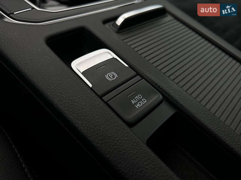 Универсал Volkswagen Passat 2019 в Брошневе-Осаде