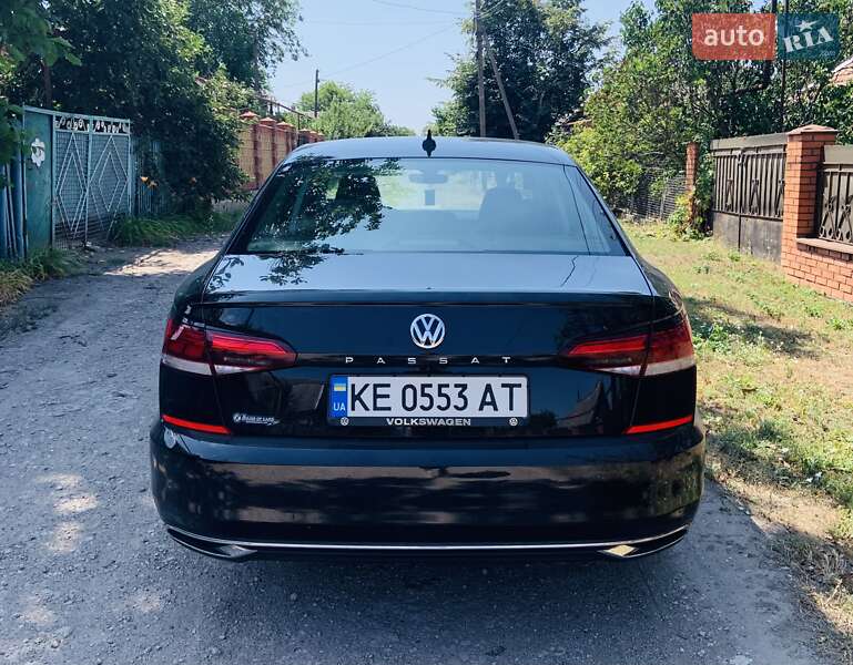 Седан Volkswagen Passat 2021 в Кривом Роге
