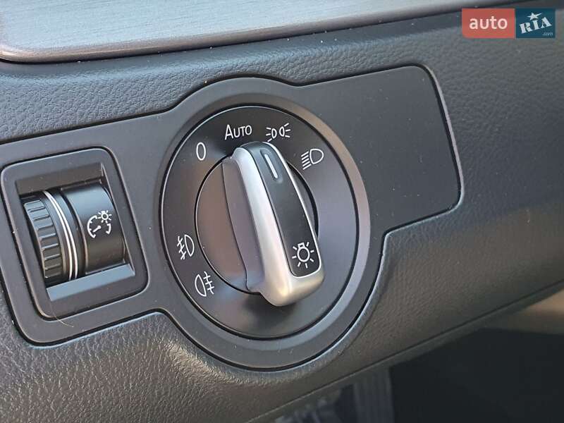 Универсал Volkswagen Passat 2011 в Луцке фото 13 Универсал Volkswagen Passat 2011 в Луцке