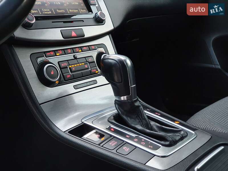 Универсал Volkswagen Passat 2011 в Луцке фото 22 Универсал Volkswagen Passat 2011 в Луцке