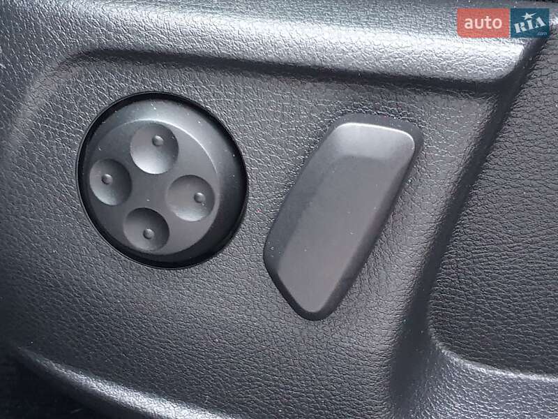 Универсал Volkswagen Passat 2011 в Луцке фото 23 Универсал Volkswagen Passat 2011 в Луцке