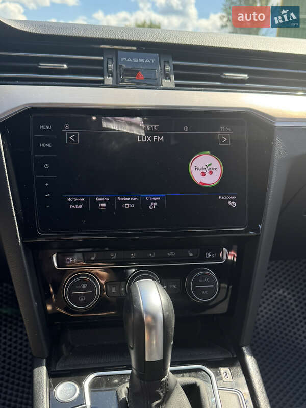 Универсал Volkswagen Passat 2020 в Хмельницком