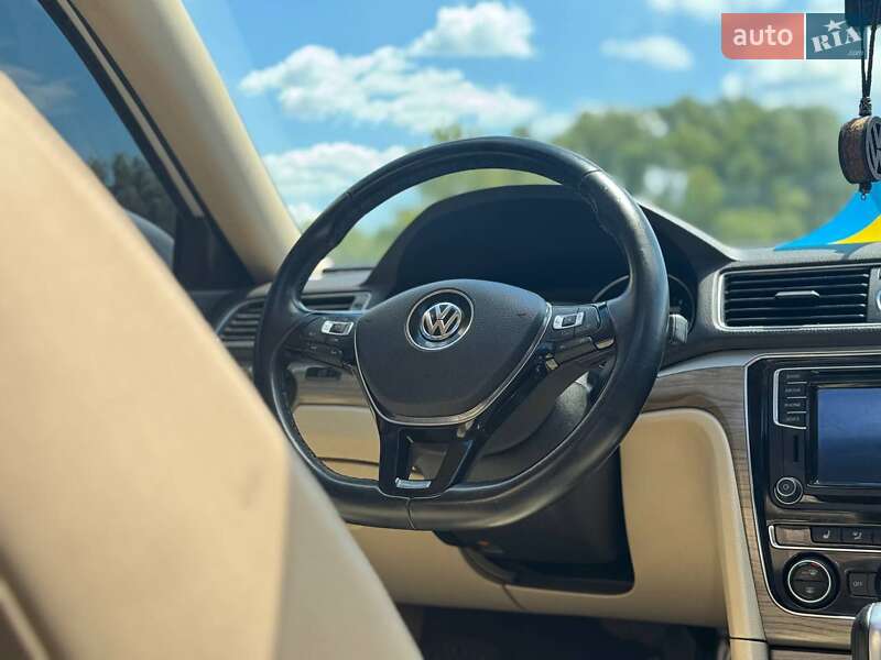 Седан Volkswagen Passat 2015 в Переяславе