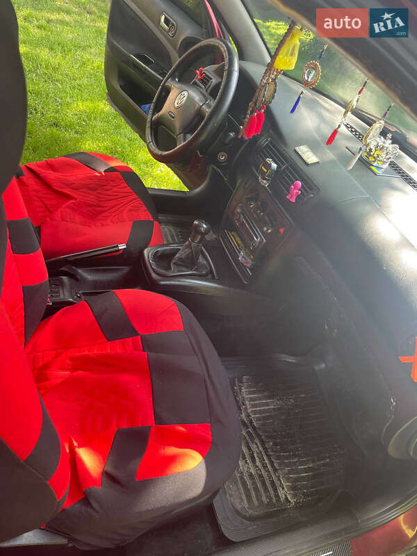 Седан Volkswagen Passat 1997 в Бобрке