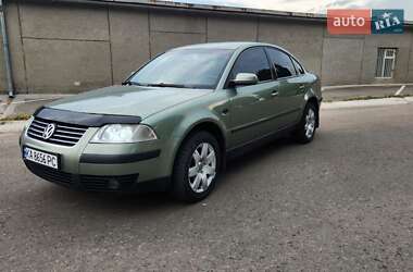 Седан Volkswagen Passat 2002 в Черкассах