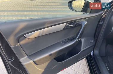 Універсал Volkswagen Passat 2011 в 
