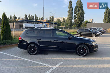 Універсал Volkswagen Passat 2011 в 