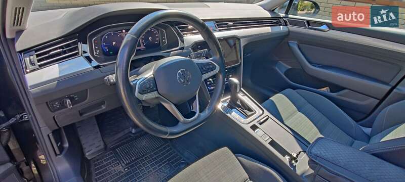 Универсал Volkswagen Passat 2020 в Краснограде фото 70 Универсал Volkswagen Passat 2020 в Краснограде