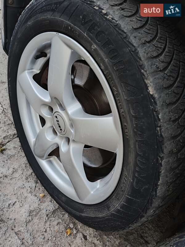 Універсал Volkswagen Passat 2008 в Солоному