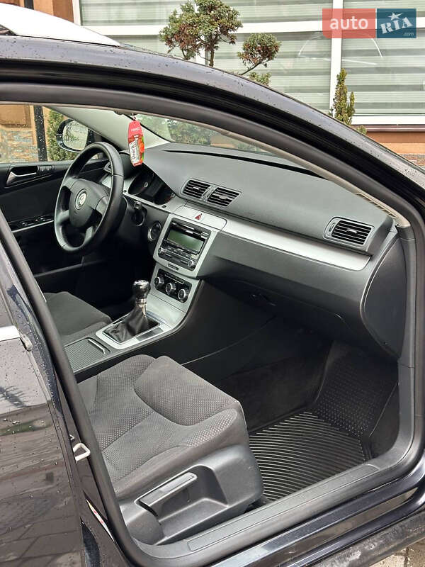 Універсал Volkswagen Passat 2010 в Шептицькому