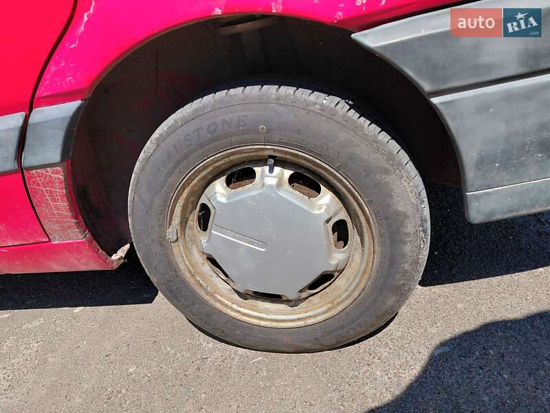 Седан Volkswagen Passat 1988 в Житомире