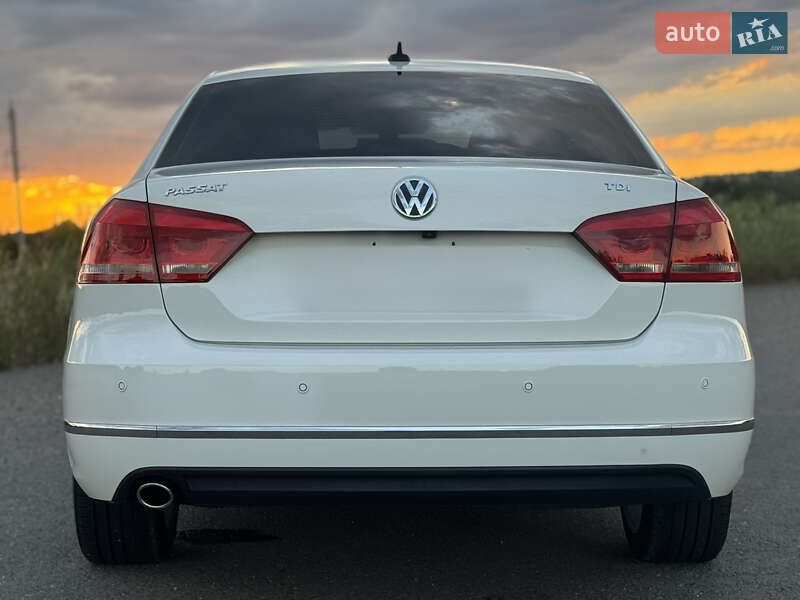 Седан Volkswagen Passat 2015 в Дрогобыче
