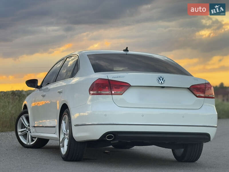Седан Volkswagen Passat 2015 в Дрогобыче