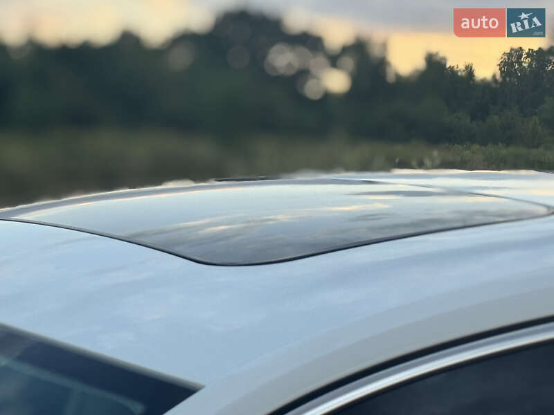 Седан Volkswagen Passat 2015 в Дрогобыче