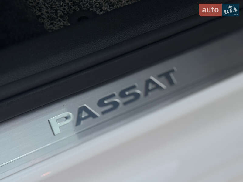 Седан Volkswagen Passat 2015 в Дрогобыче