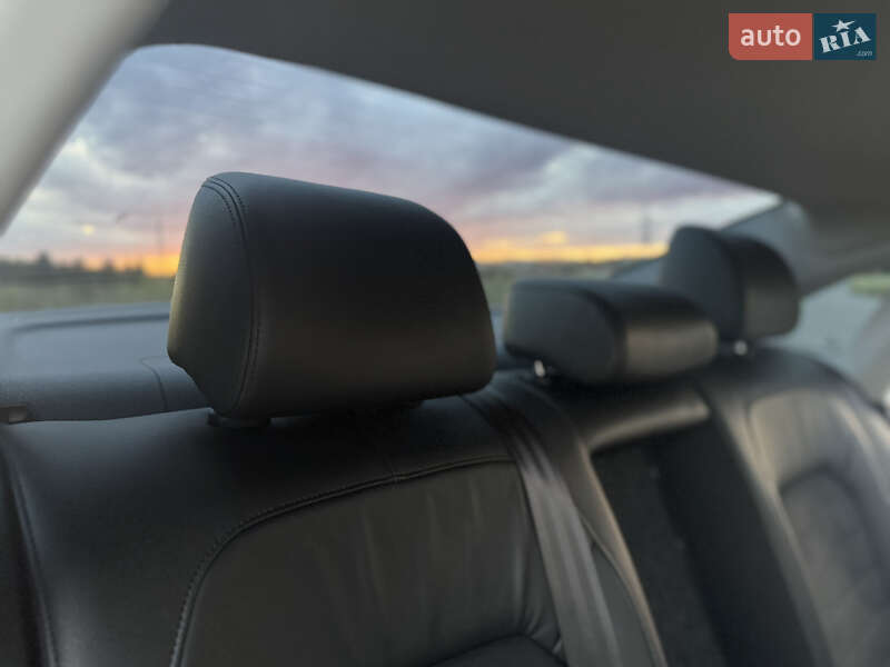 Седан Volkswagen Passat 2015 в Дрогобыче