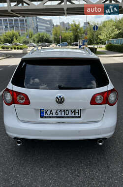 Універсал Volkswagen Passat 2010 в 