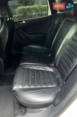 Універсал Volkswagen Passat 2010 в 