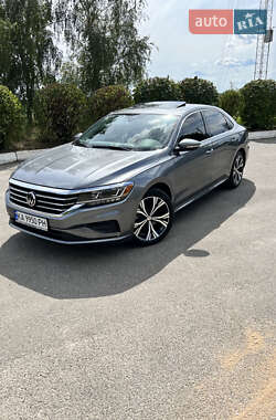 Седан Volkswagen Passat 2021 в Києві