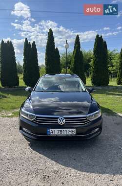 Универсал Volkswagen Passat 2017 в Киеве
