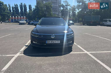 Седан Volkswagen Passat 2017 в 