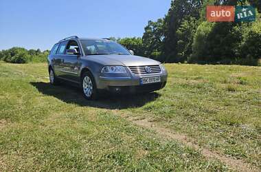 Універсал Volkswagen Passat 2004 в Жидачові