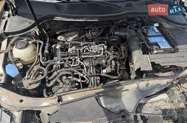 Універсал Volkswagen Passat 2013 в 