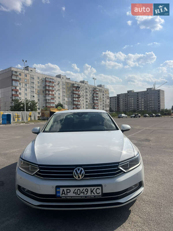 Седан Volkswagen Passat 2018 в Запоріжжі
