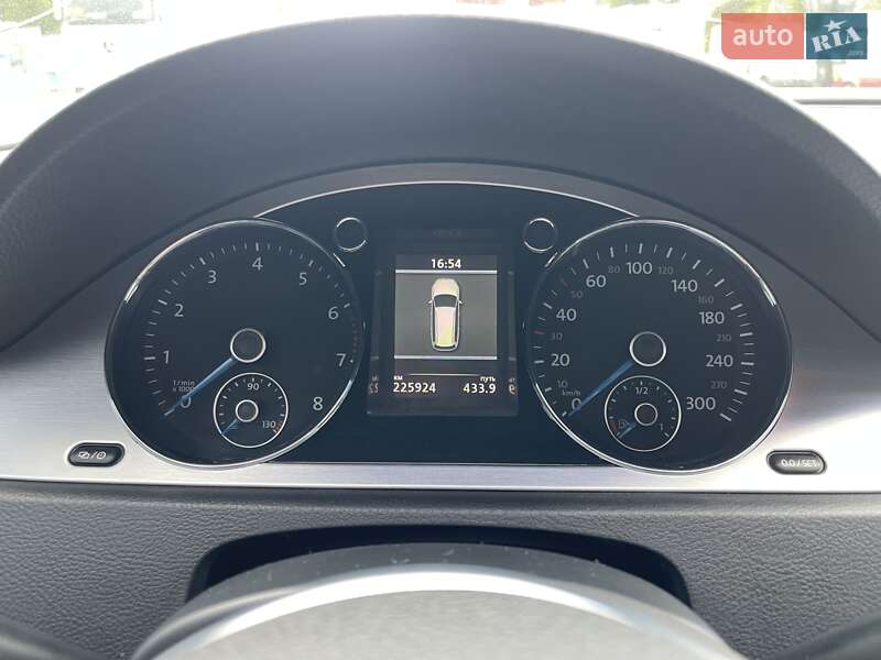 Универсал Volkswagen Passat 2009 в Днепре