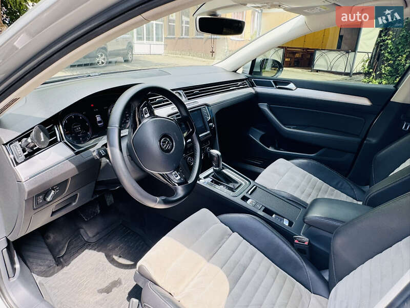 Седан Volkswagen Passat 2014 в Умани