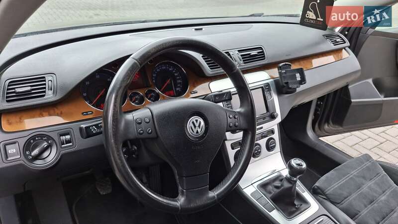 Универсал Volkswagen Passat 2008 в Ровно
