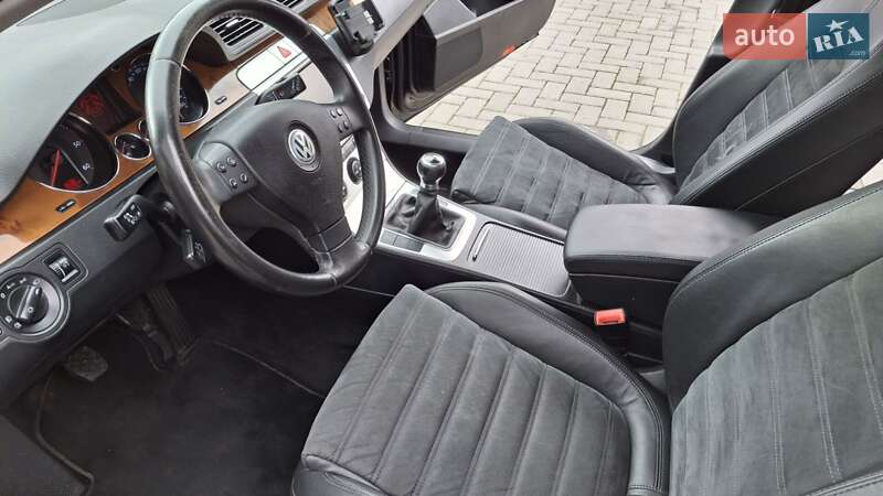 Универсал Volkswagen Passat 2008 в Ровно
