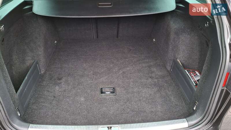 Универсал Volkswagen Passat 2008 в Ровно