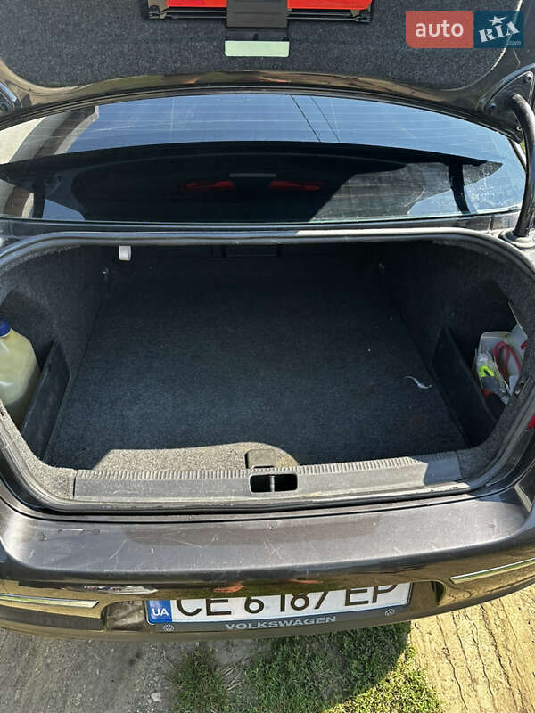 Седан Volkswagen Passat 2006 в Вашковцах