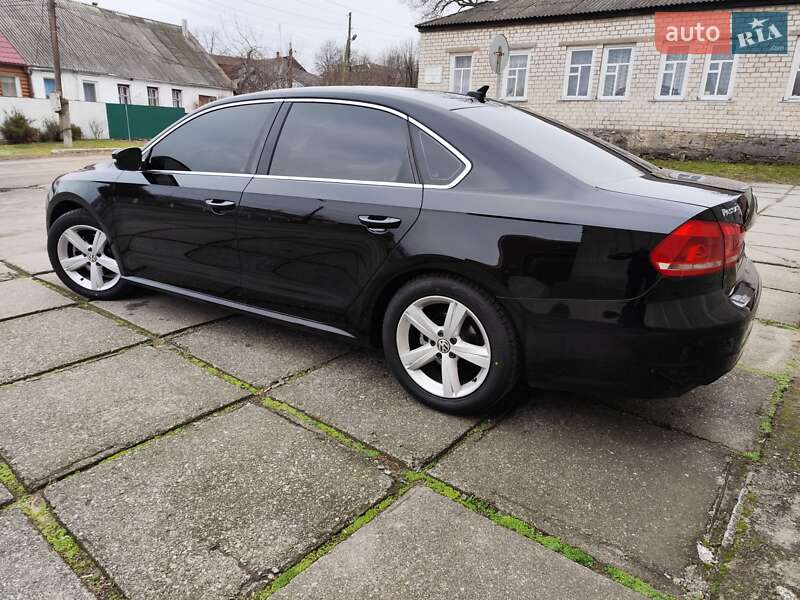 Седан Volkswagen Passat 2012 в Черкассах