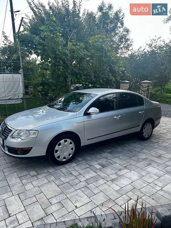 Седан Volkswagen Passat 2007 в Городке