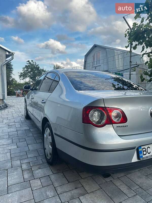 Седан Volkswagen Passat 2007 в Городке
