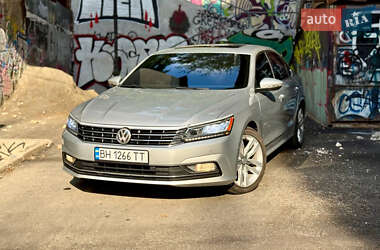Седан Volkswagen Passat 2015 в Одесі