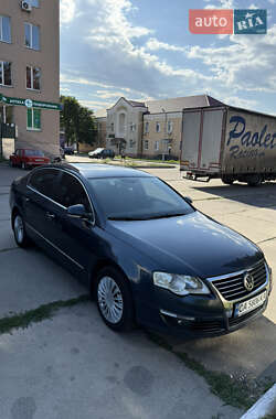 Седан Volkswagen Passat 2006 в Черкассах