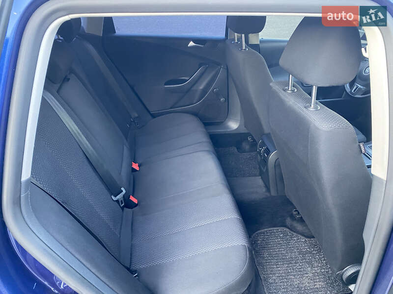 Універсал Volkswagen Passat 2009 в Дубні
