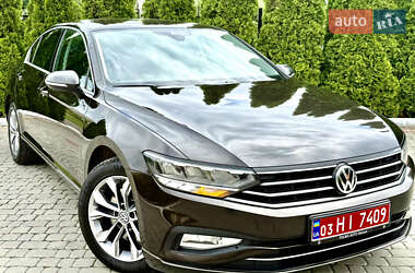 Седан Volkswagen Passat 2021 в Трускавці