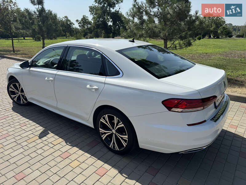 Седан Volkswagen Passat 2021 в Ізмаїлі