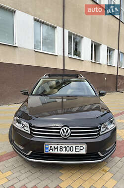Универсал Volkswagen Passat 2012 в Звягеле