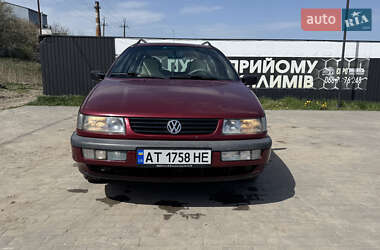 Седан Volkswagen Passat 1995 в Городенці